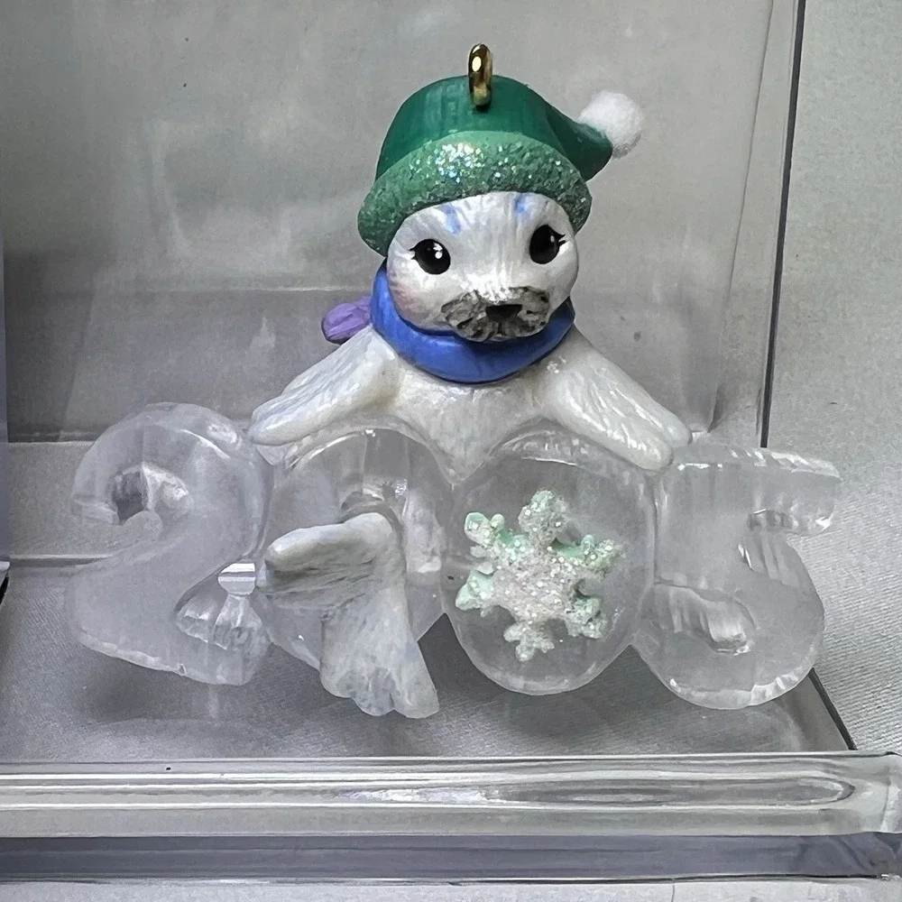 2005 Hallmark Keepsake Seal‎ Cool Decade Series Ornament With Box